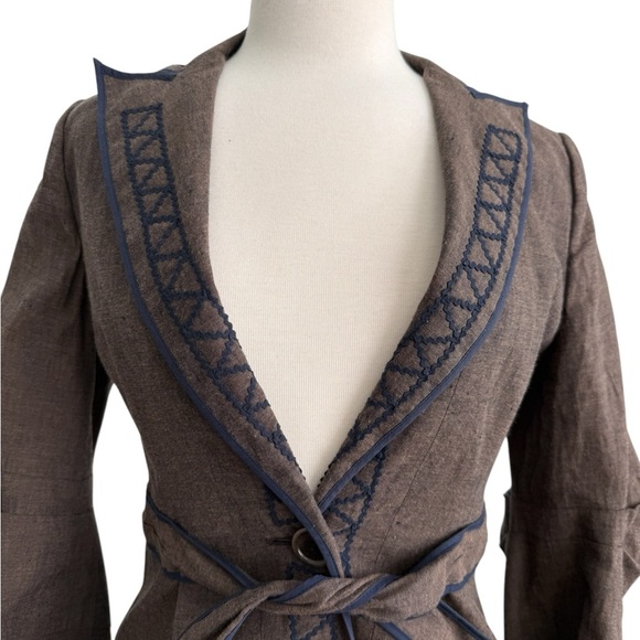 BCBGMAXAZRIA Brown Tailored Linen Blazer with Notched Lapel and Tie Belt Size M - Picture 2 of 9